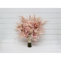 Pampas grass bouquet with beige blush pink flowers. Bridal faux bouquet for a boho wedding. Bridesmaid bouquet. 5143