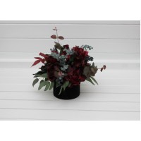 Burgundy flower centerpiece in mody theme. Table decor. Wedding flowers in box. 5230