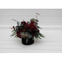 Burgundy flower centerpiece in mody theme. Table decor. Wedding flowers in box. 5230