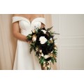 Hunter Green, Ivory, Black, and Gold Wedding Bouquets – Classic & Cascading Bridal Designs