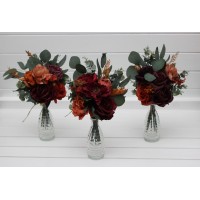 Simple wedding table flowers. Mini bouquets for vases in burgundy dusty rose terracotta rust color scheme. Flowers for wedding decor. Table flowers. Centerpiece. 5294