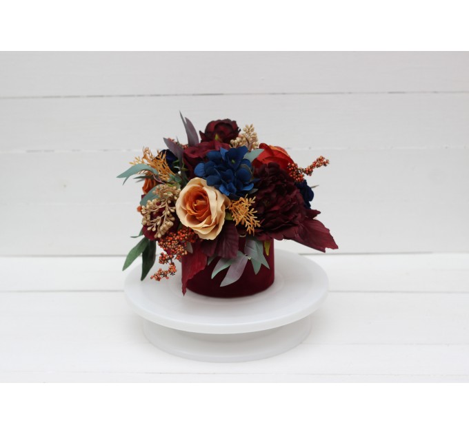 Rust orange burgundy navy blue centerpiece. Table decor. Wedding flowers in box. 0043