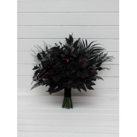 Gothic wedding bouquet. Bridal bouquet in black and purple colors. Faux dark flowers. Bouquet for Halloween wedding. 5070