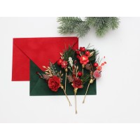 Set of 5 Christmas bobby pins with red berries in burgundy, gold and green – festive bridal hair pins. 5426