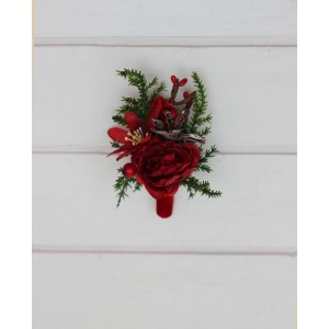  Winter wedding boutonniere in red and green color scheme. Men flower accessories. Christmas flowers. 5438