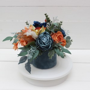 Teal rust ivory  centerpiece. Table decor. Flowers in box. 0034