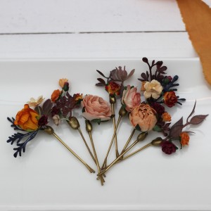  Set of  8 bobby pins in orange peach color scheme. Hair accessories. Bridesmaid hair pins. Flower accessories for wedding. 0014