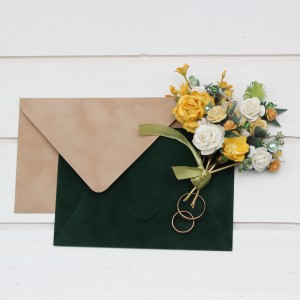 Set of 6 bobby pins. White and yellow hairpins with crystals. Flower bobby pins. Floral headpiece. Bridal flower accessories. Bridesmaid bobby pins. Bridesmaid gift.  5284