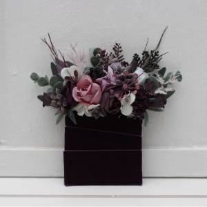 Pocket boutonniere in purple, lilac, and white color scheme. Flower accessories. Pocket flowers. Square flowers. 5430