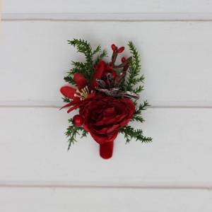 Winter wedding boutonniere in red and green color scheme. Men flower accessories. Christmas flowers. 5438
