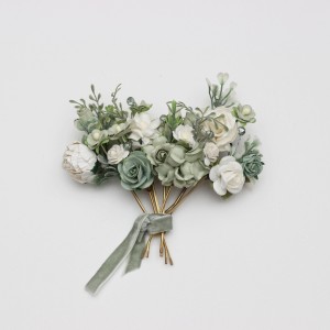  Set of  7 hair pins in  sage green white ivory color scheme. Flower bobby pins. Hair wedding accessories. Bridesmaid gift.  5391