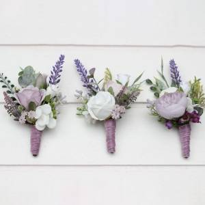  Lavender white lilac wedding boutonnieres. 5292