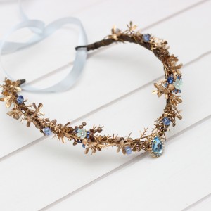 V-shaped Blue gold elven crown. Woodland flower circlet with light blue crystals. Fairy headband. Cosplay gold hair wreath. Medieval wedding.  5377