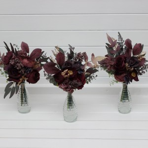 Simple wedding table flowers. Mini bouquets for vases in deep purple gold burgundy color scheme. Flowers for wedding decor. Table flowers. Centerpiece. 5223 Simple wedding table flowers. Mini bouquets for vases in deep purple gold burgundy color scheme. Flowers for wedding decor. Table flowers. Centerpiece. 5223