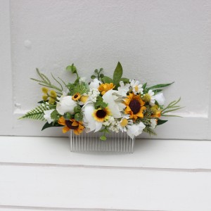 Flower hair comb  with sunflowers in white yellow color scheme. Wedding accessories for hair. Bridal flower comb. Rustic wedding. 5237