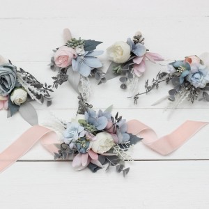  Wedding boutonnieres and wrist corsage  in dusty blue blush pink white color scheme. Flower accessories. 0509