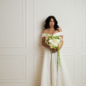 Green white summer bridal bouquet. Faux flowers. Wedding florals. Bridesmaid bouquet. 5379 Green white summer bridal bouquet. Faux flowers. Wedding florals. Bridesmaid bouquet. 5379