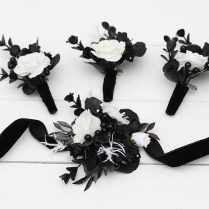  Wedding boutonnieres and wrist corsage  in black and white color scheme. Flower accessories. 5086