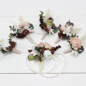  Wedding boutonnieres and wrist corsage  in beige white blush pink color scheme. Flower accessories. 5113