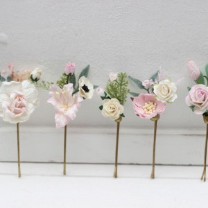  Set of  5 bobby pins in  white and pink color scheme. Hair accessories. Flower accessories for wedding.  5189