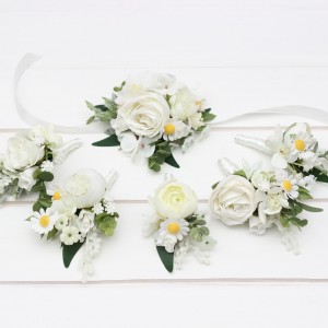  Wedding boutonnieres and wrist corsage  in white color. Daisy boutonniere. Daisy mother corsage. Flower accessories. 5278